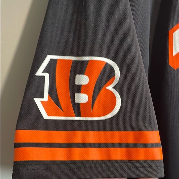 NFL Black and Orange Cincinnati Bengals Jersey Green 18 - Picture 5 of 11